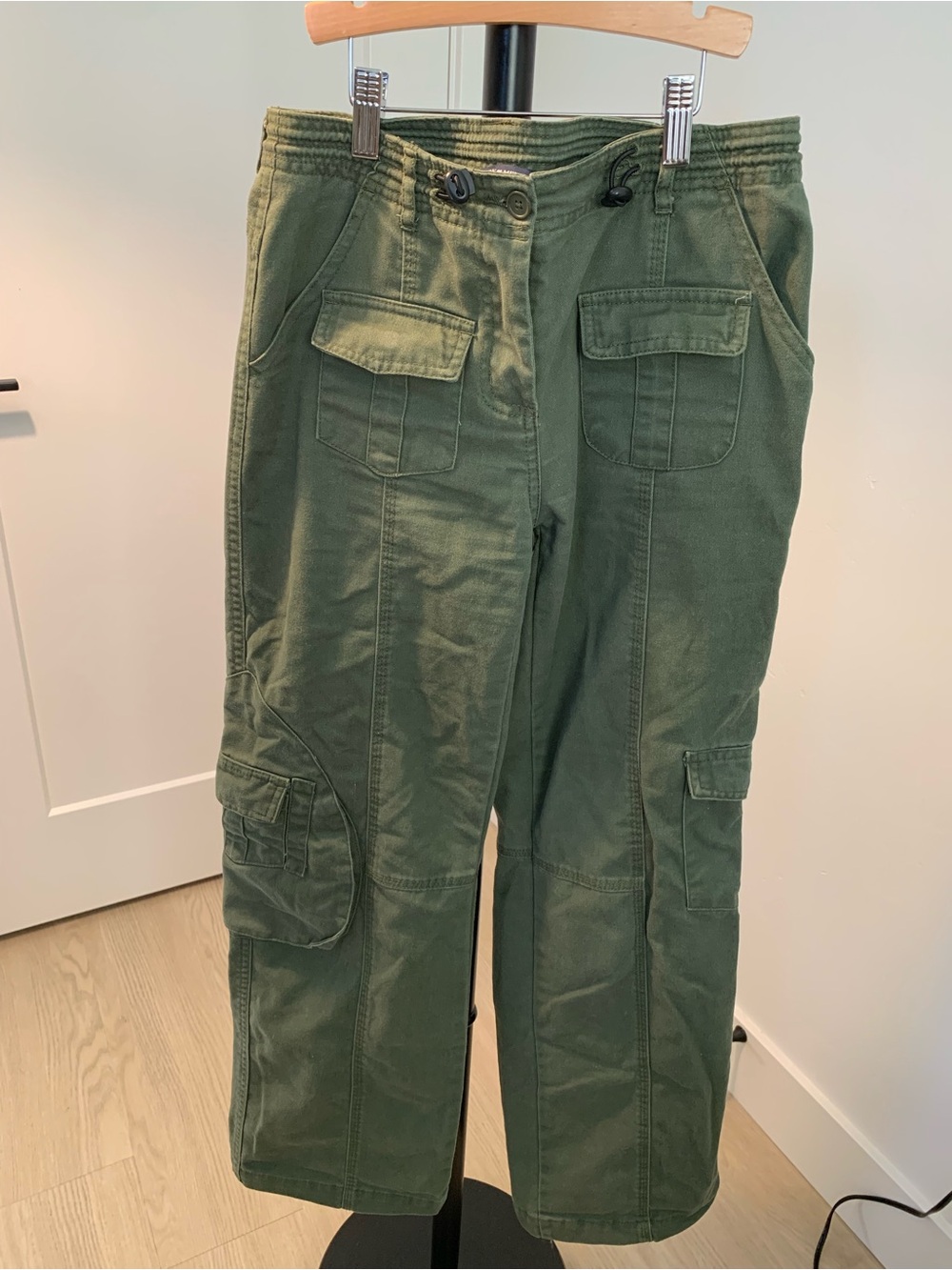 Brandy Melville Olive Green women’s Cargo Pants